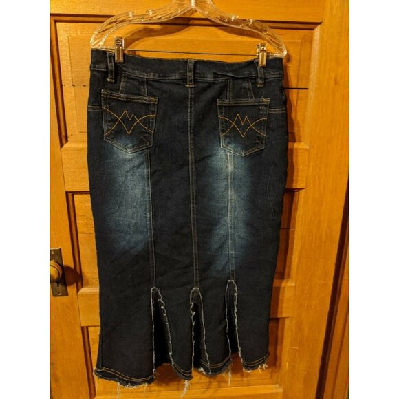 Embroidered Stretch Jean Denim Skirt Waist 34" Juniors Flare - Picture 3 of 5